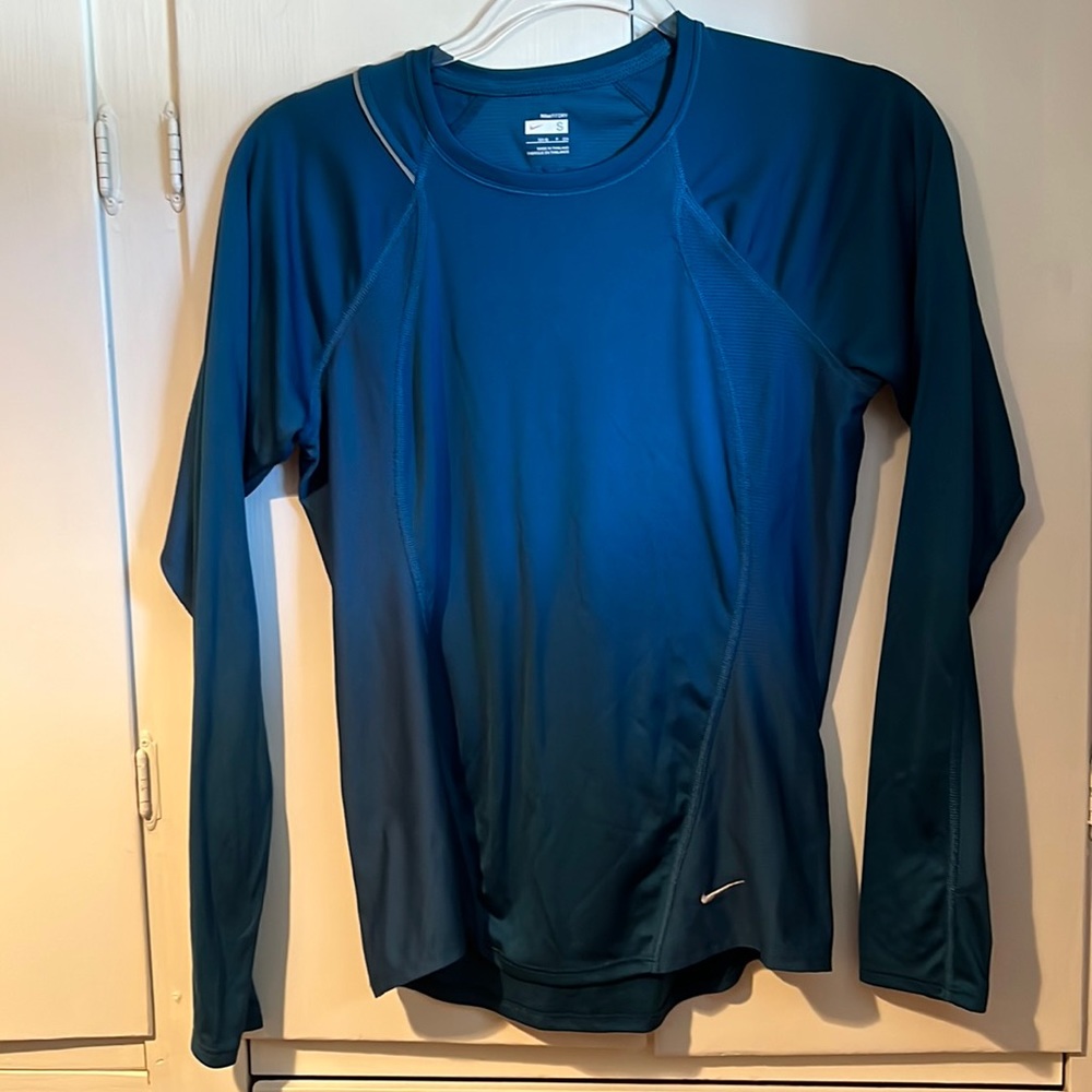 Nike Womens Dri Fit long sleeve shirt